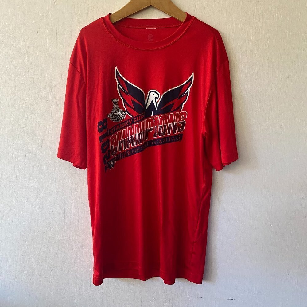 Washington Capitals Hockey T-shirt Mens Small Fanatics NFL 2018 Stanley Cup Red